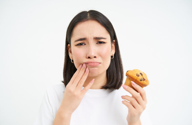 tooth chipped while eating food